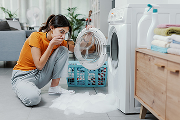The Best Steps to Take When Your Washing Machine Leaks